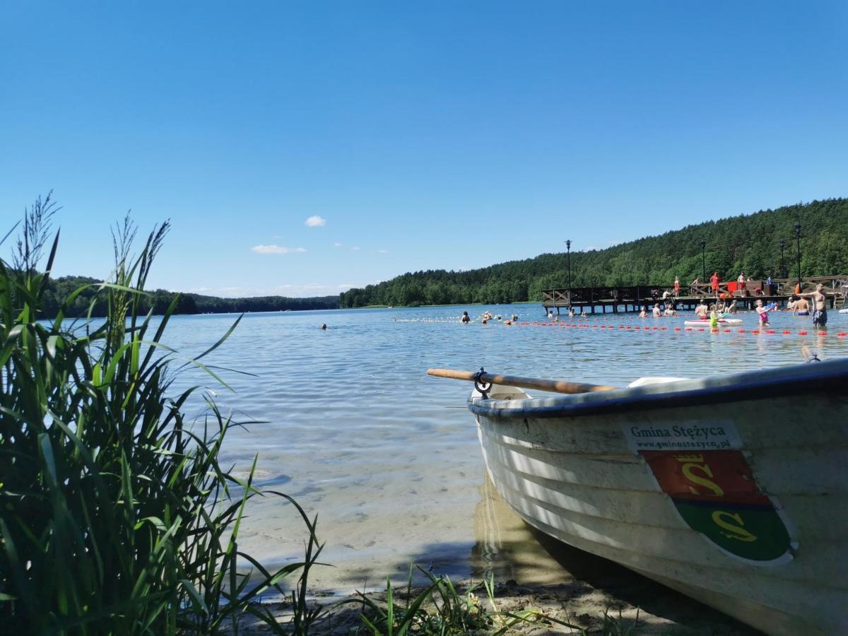 Dom Na Kaszubach "White House" Caloroczny Na Wylacznosc Stężyca Buitenkant foto