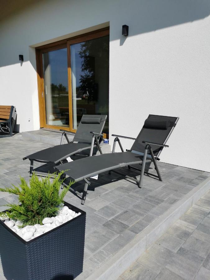 Dom Na Kaszubach "White House" Caloroczny Na Wylacznosc Stężyca Buitenkant foto