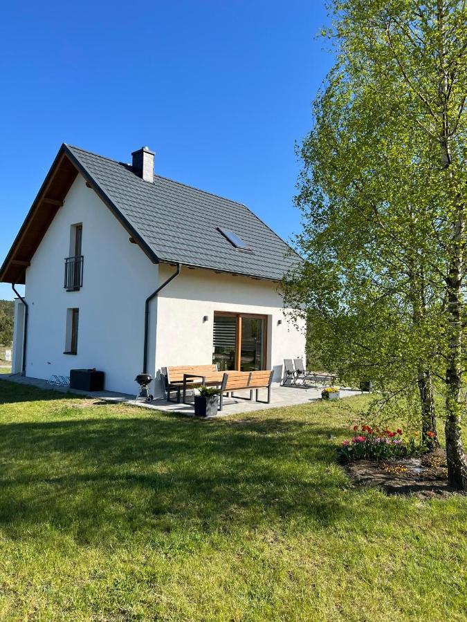 Dom Na Kaszubach "White House" Caloroczny Na Wylacznosc Stężyca Buitenkant foto